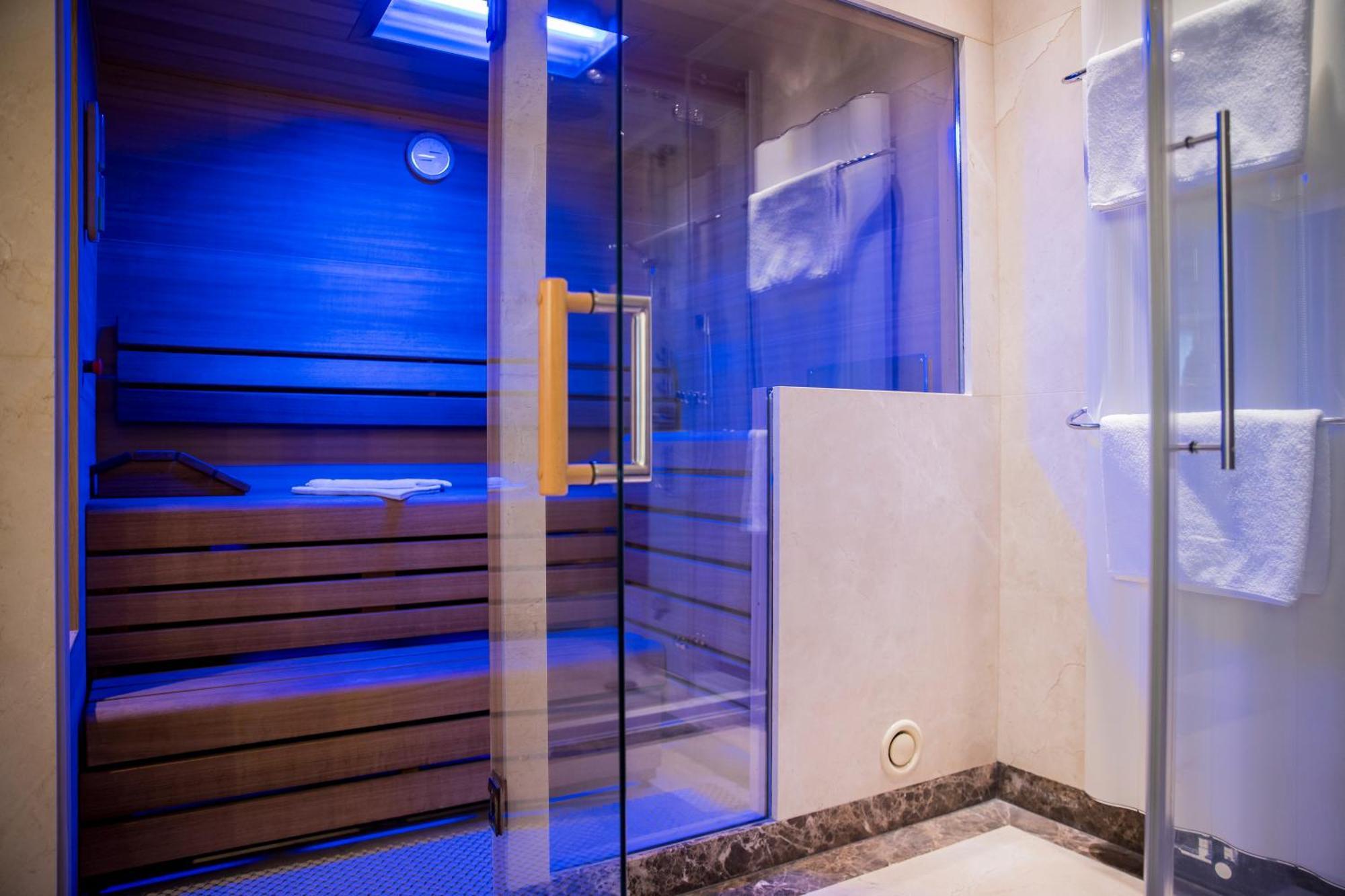 Iris Porsche Hotel & Restaurant Мондзе Екстер'єр фото