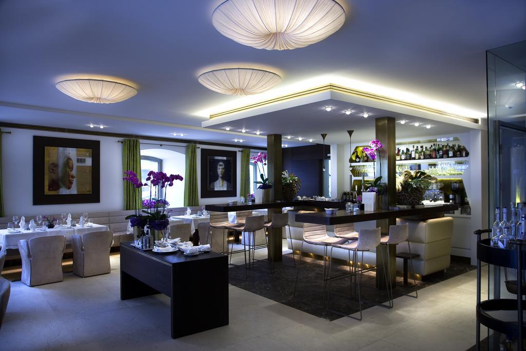 Iris Porsche Hotel & Restaurant Мондзе Екстер'єр фото