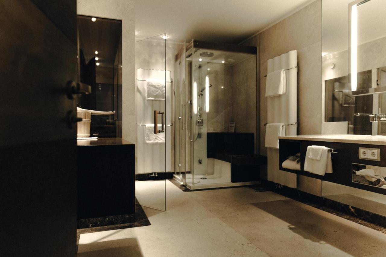 Iris Porsche Hotel & Restaurant Мондзе Екстер'єр фото